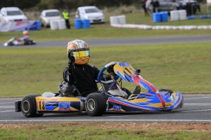 Justin Francis crossing the line for victory in X30 (Pic: Coopers Photography)