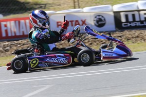 Troy Woolston crossing the line for victory in DD2 Masters (Pic: Coopers Photography)